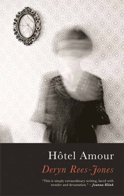 Hotel Amour