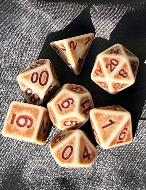 DCC RPG Dice: Wyrdling Sunbleached Bone